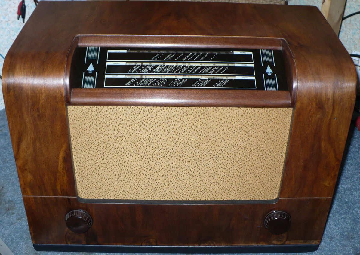 Bush AC2 vintage valve radio