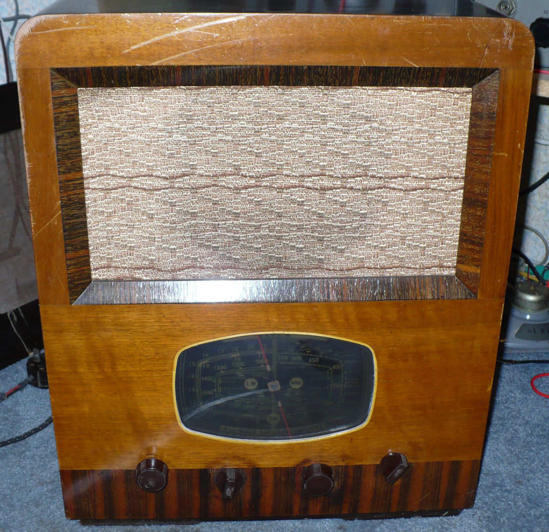 Decca AW6 vintage valve radio