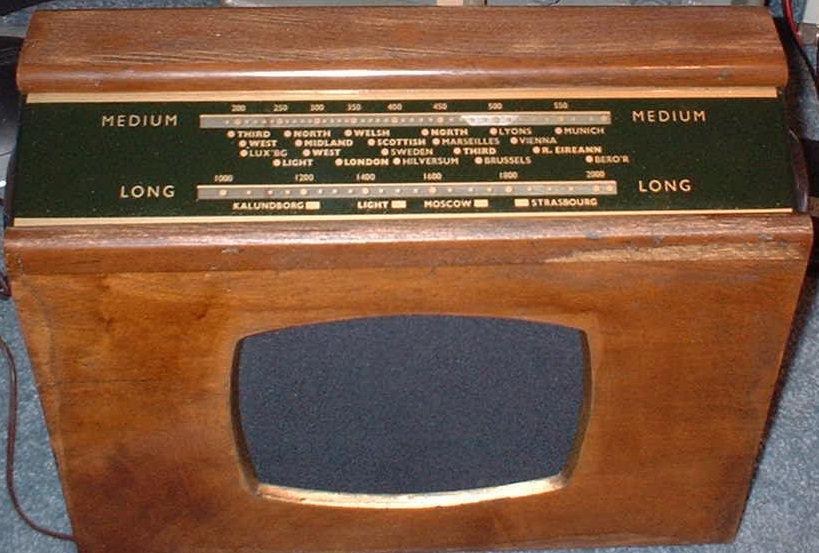 Ferranti 555 vintage valve radio