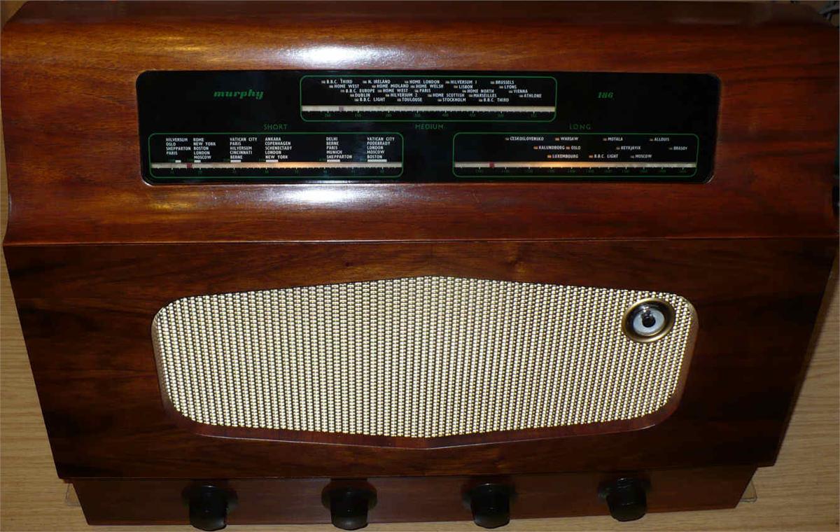 Murphy A186 vintage valve radio