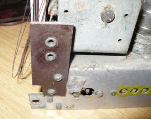 bush-dac90a-ext-aerial-skts-1