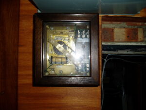 clock-70a_69680467_l