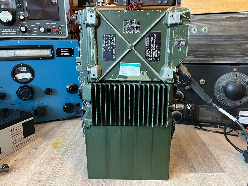 Clansman RT-351 with 20 Watt RF amplifier.
